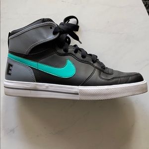 Slight worn sneakers!